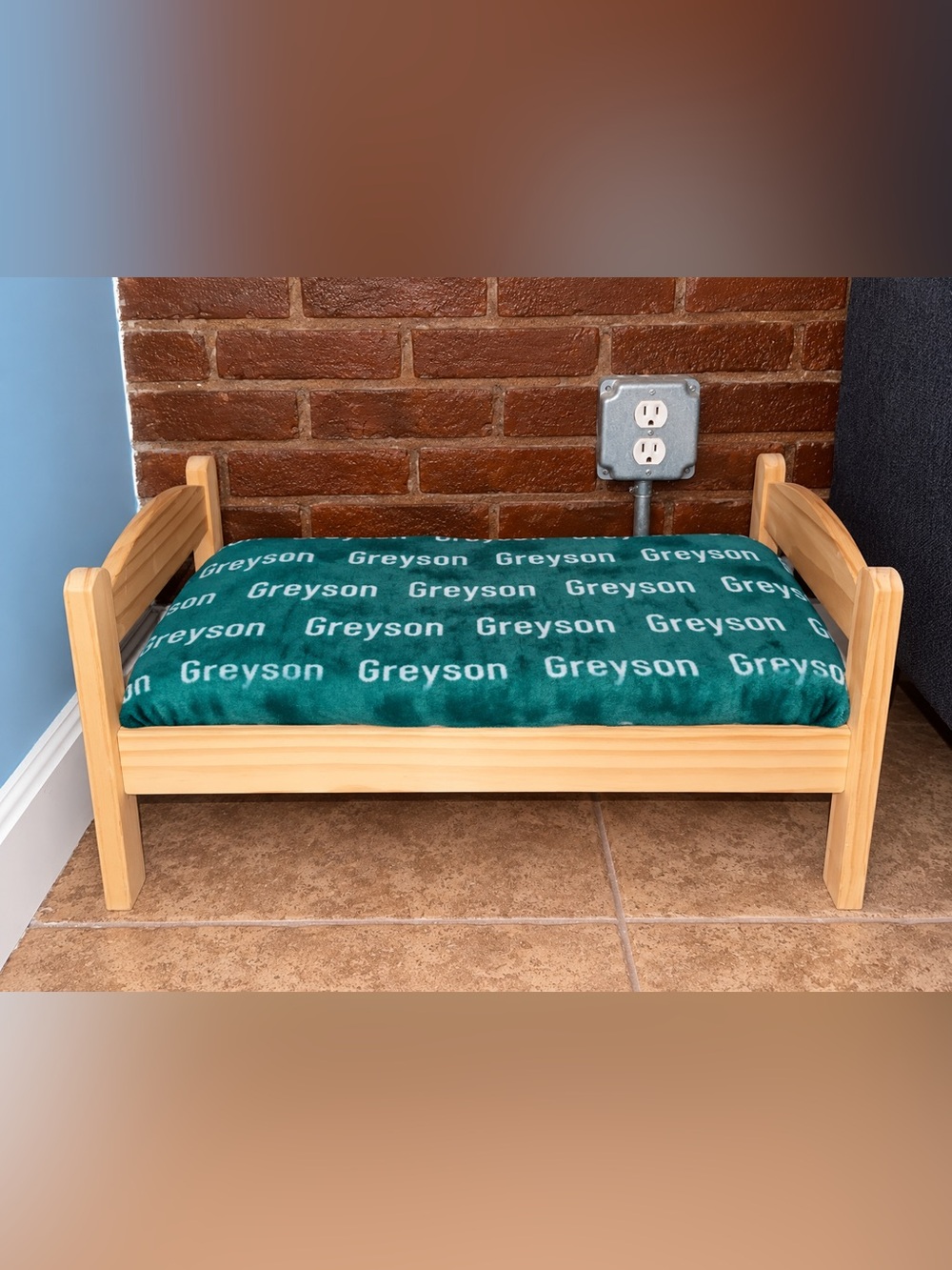 IKEA DUKTIG Doll/cat bed